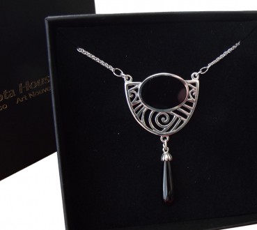 Jugendstil Schmuck Halskette Silber mit Onyx Abhaengung