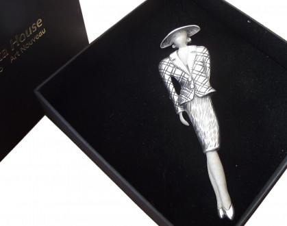 Art Deco Brosche "Mannequin"