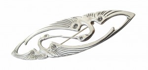 Klassische Jugendstil Brosche Kraniche im Stil des Jugendstilk�nstlers Mucha