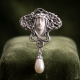 Jugendstil Schmuck Anh�nger / Brosche Frauenkopf