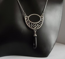Jugendstil Schmuck Halskette Silber mit Onyx Abhaengung