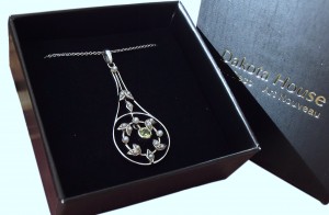 Damen Halskette 925 Silber mit Peridot und Perlen