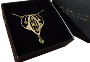 Damen Halskette 925 Silber vergoldet mit Peridot und Perlenapplikationen